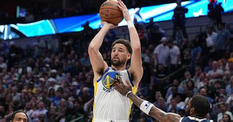 Reports: Mavs complete sign.